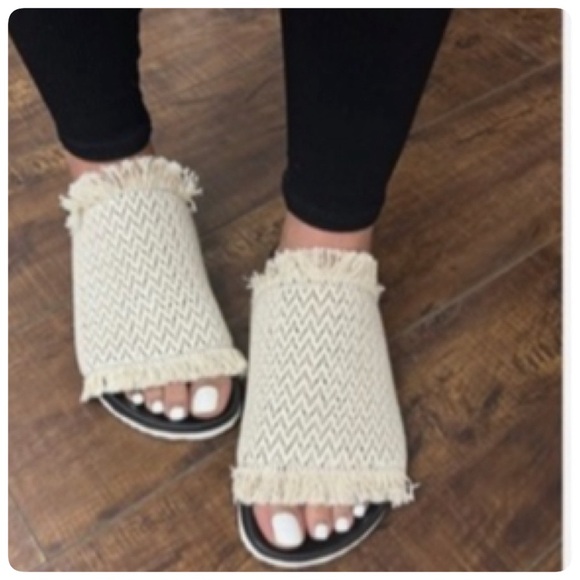 MODE SANDSTORM SLIDE SIZE 37 NWT - Picture 2 of 11